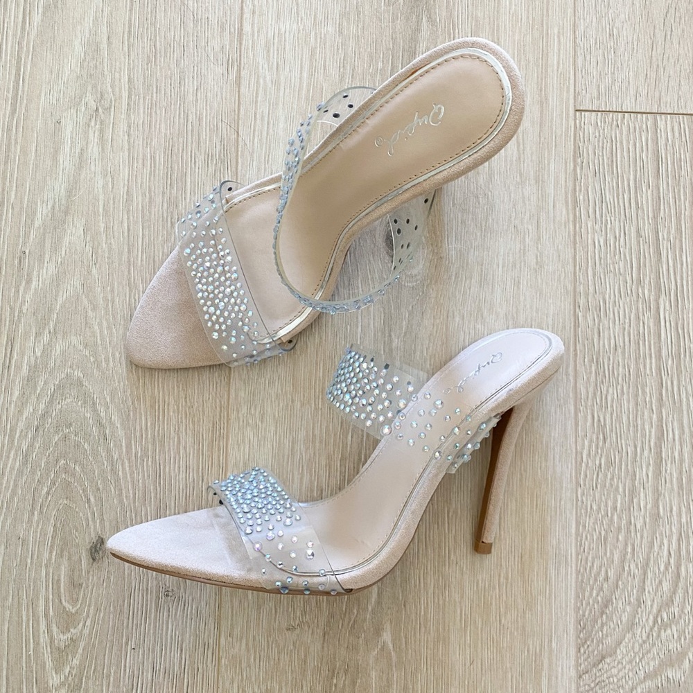 Qupid clear sandal heels with crystal detail NWOB 8.5
